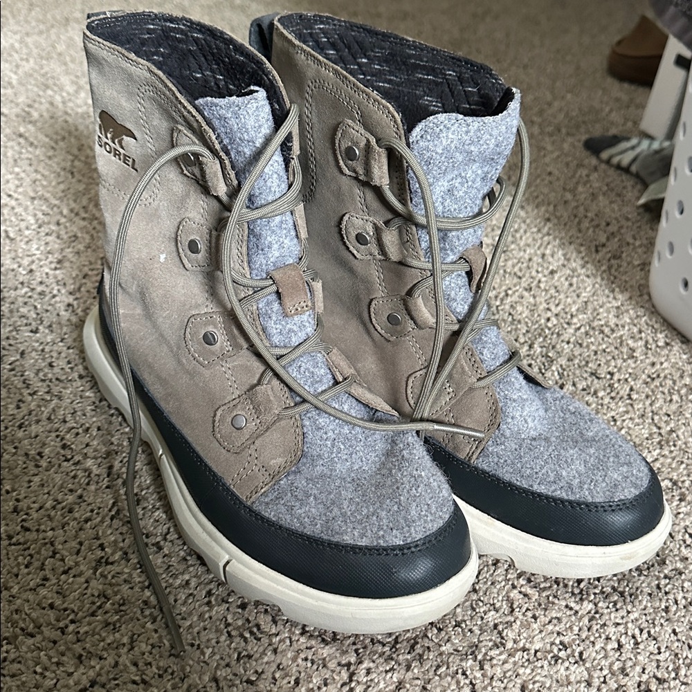 Sorel greenish/tan and grey explorer Joan II boots